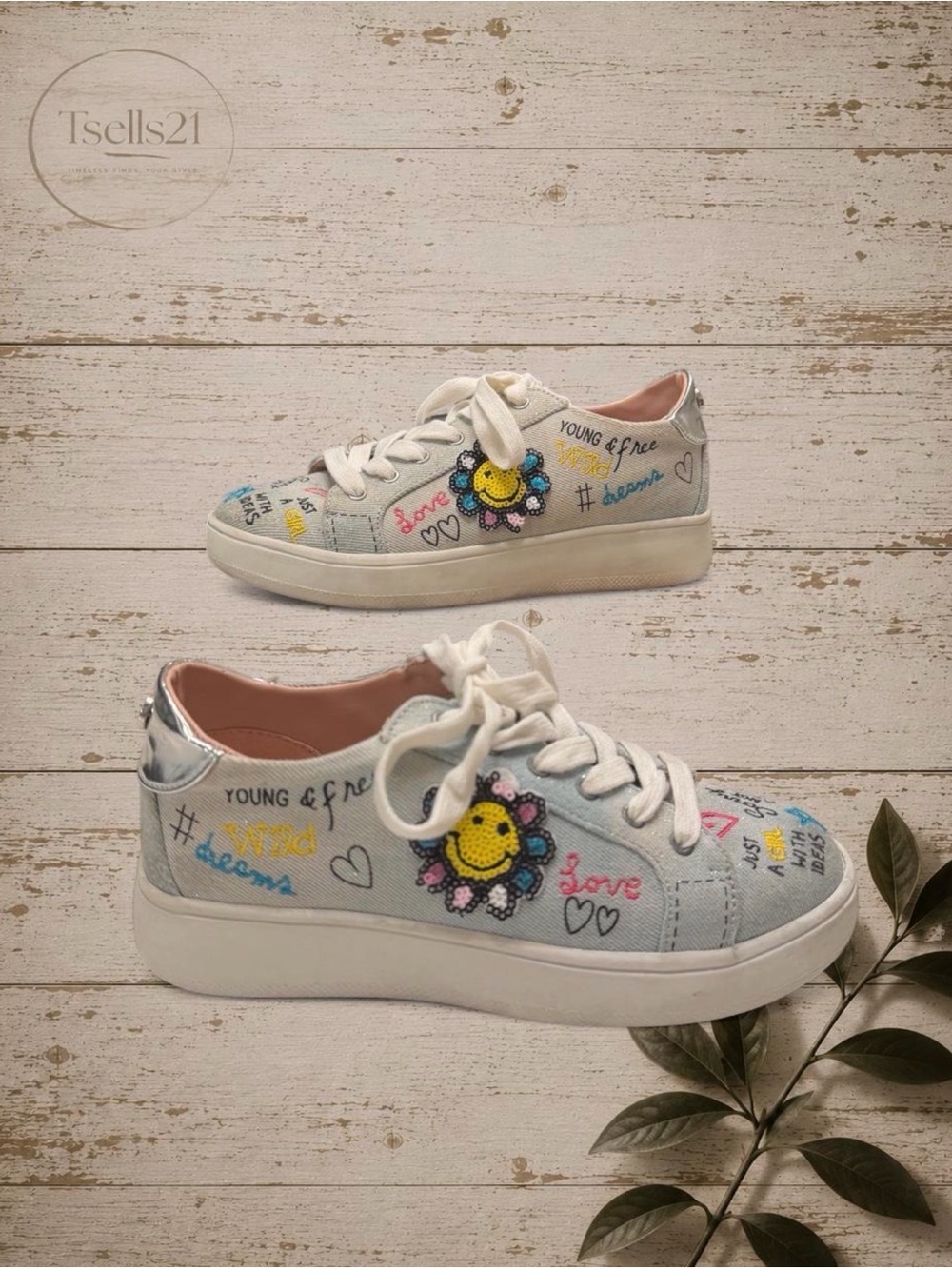 Steve Madden “Jdears” Kids Denim Graffiti Sneakers - Size 3 Kids or Size 5 Women